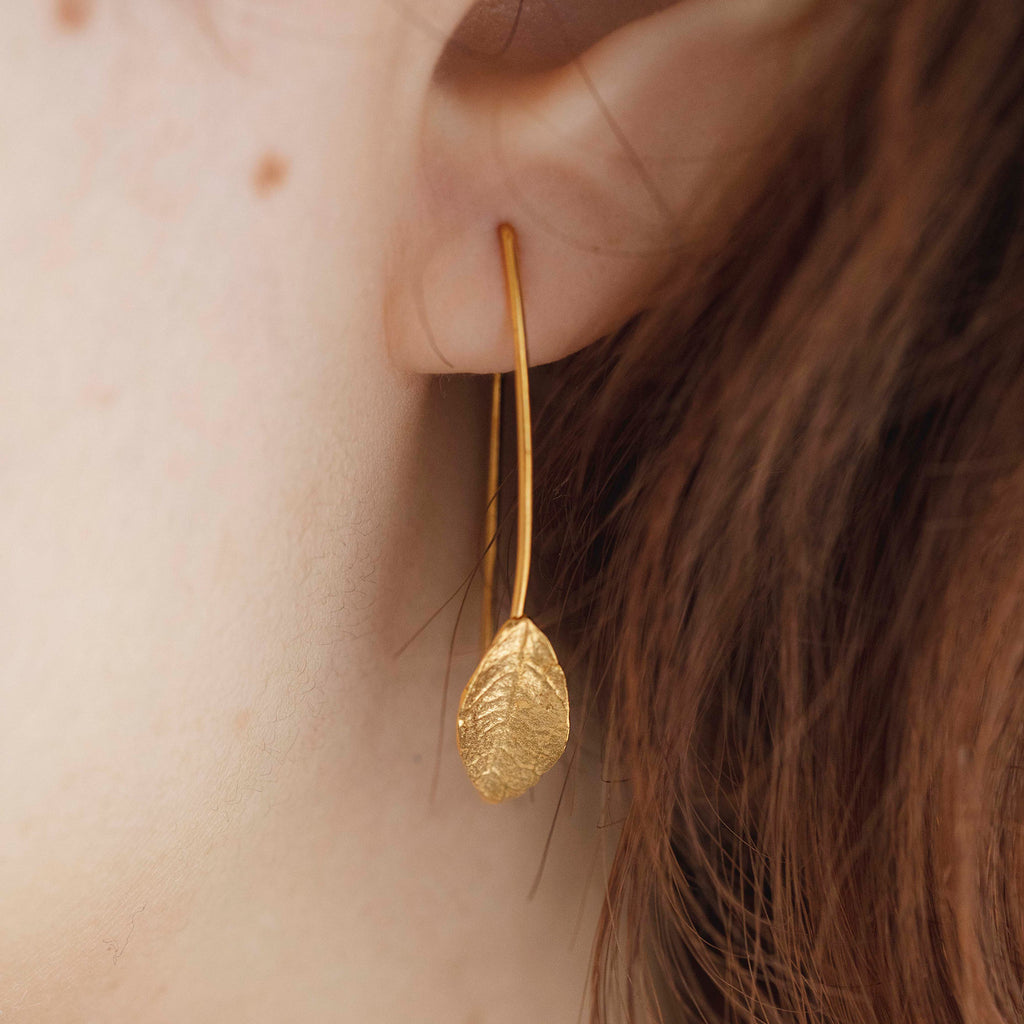 KOM- 006  Leaf Pierce